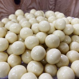 Nocciole tostate al cioccolato BIANCO